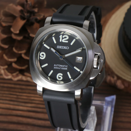 PANEIKO | Black
