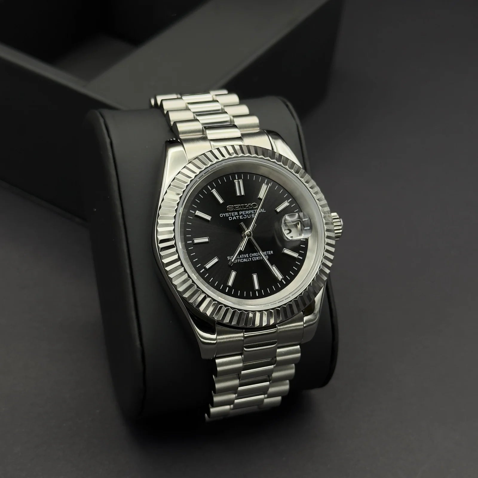 SEIKOJUST | Classic Black