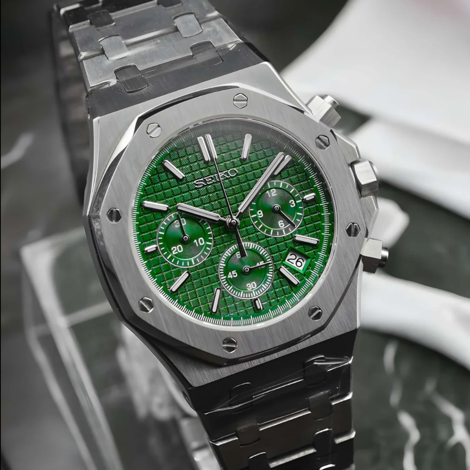ROYAL SEIKOAK | Emerald